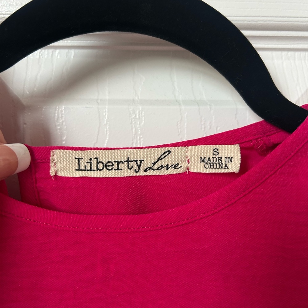 Liberty Love Fuchsia Top - Picture 3 of 3